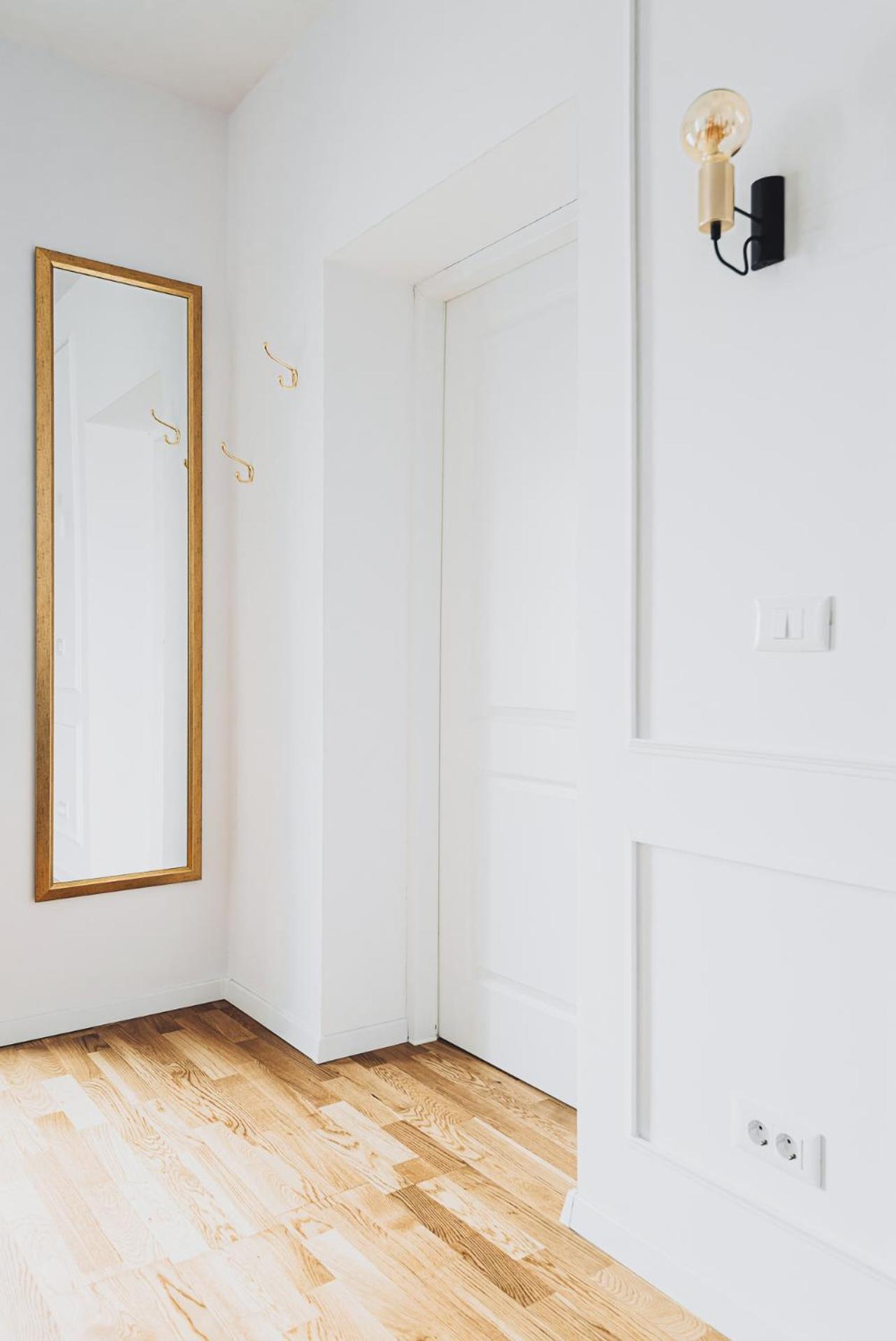 Voya Nordic Apartment-A Luxury Oasis In The Old Town Braşov Exteriör bild