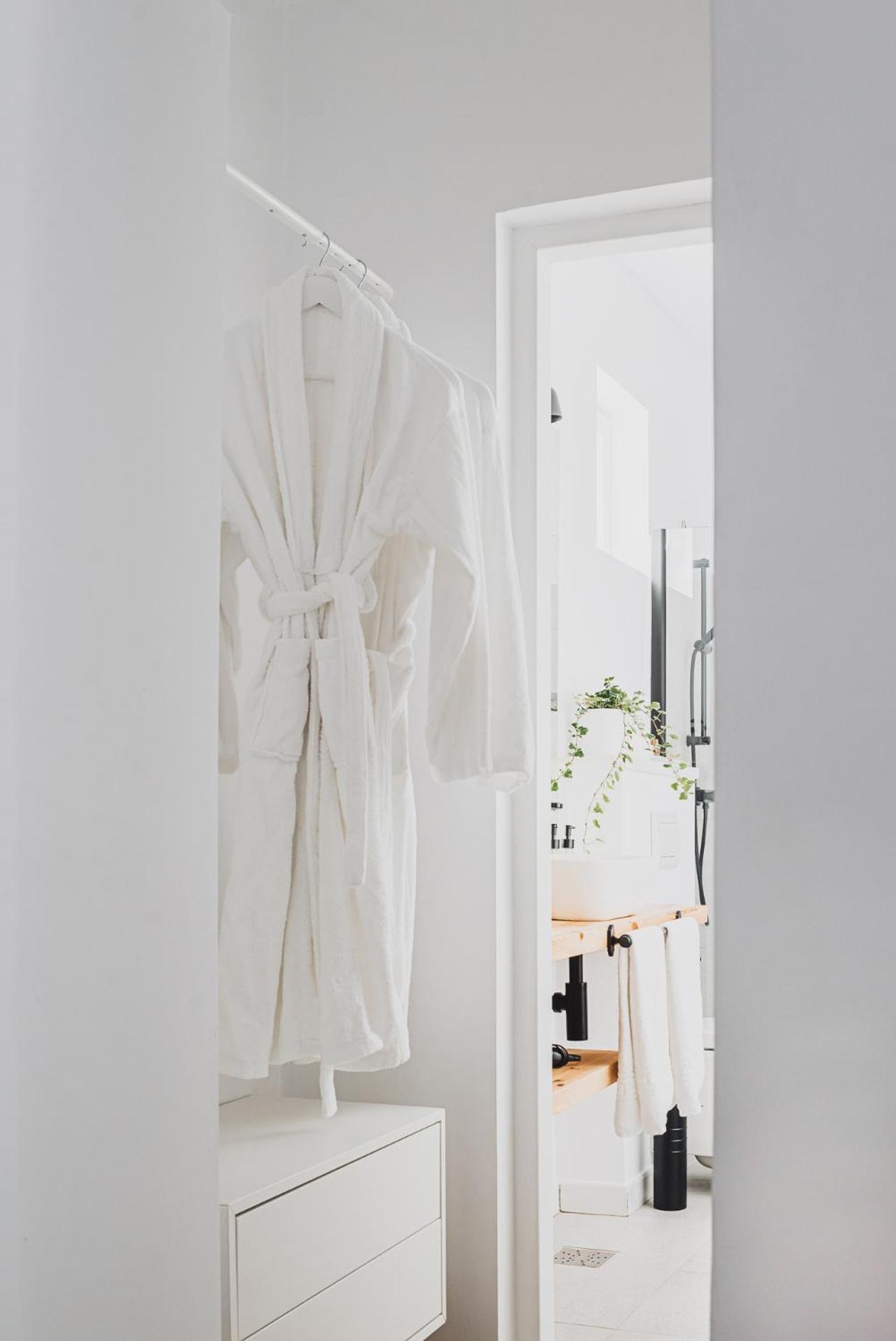 Voya Nordic Apartment-A Luxury Oasis In The Old Town Braşov Exteriör bild